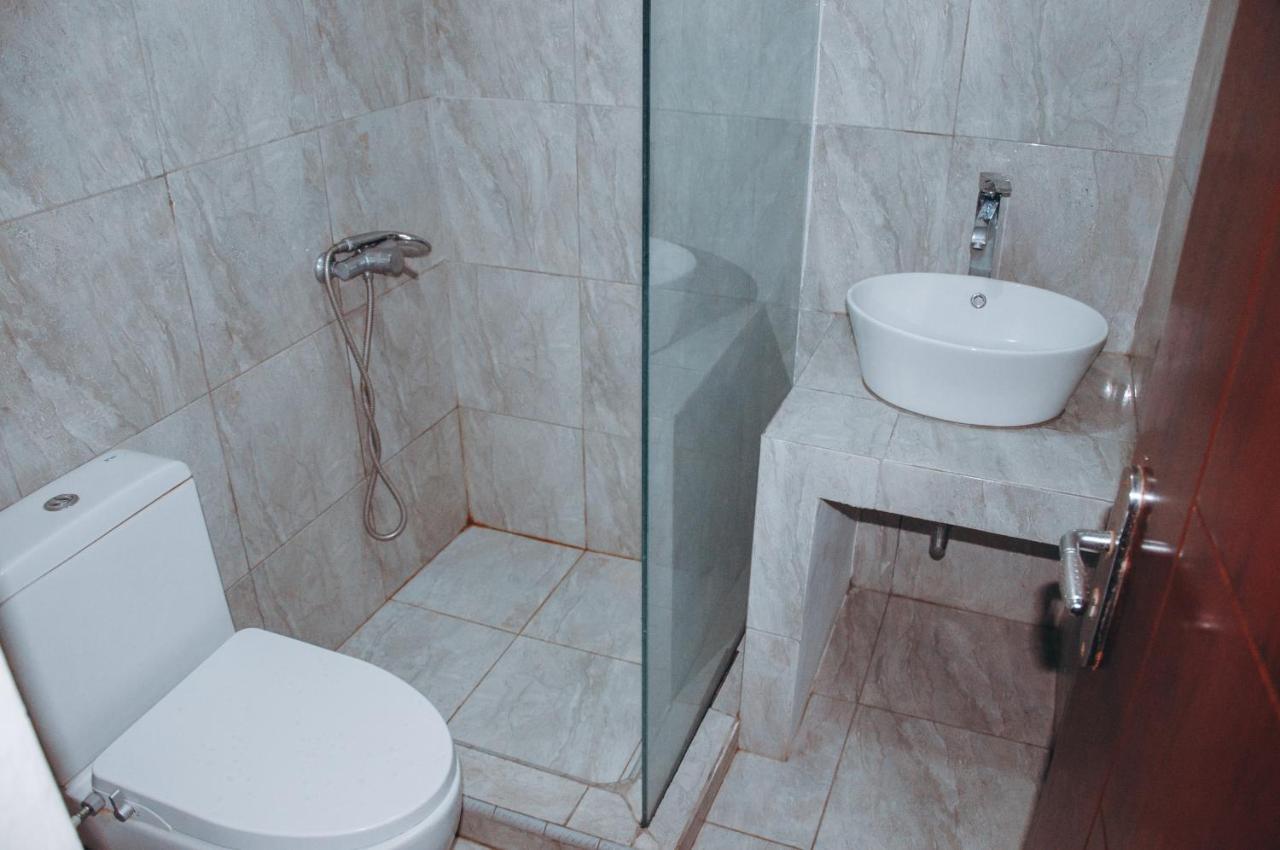 Ds Colive Siliwangi Hotel Семаранг Екстериор снимка