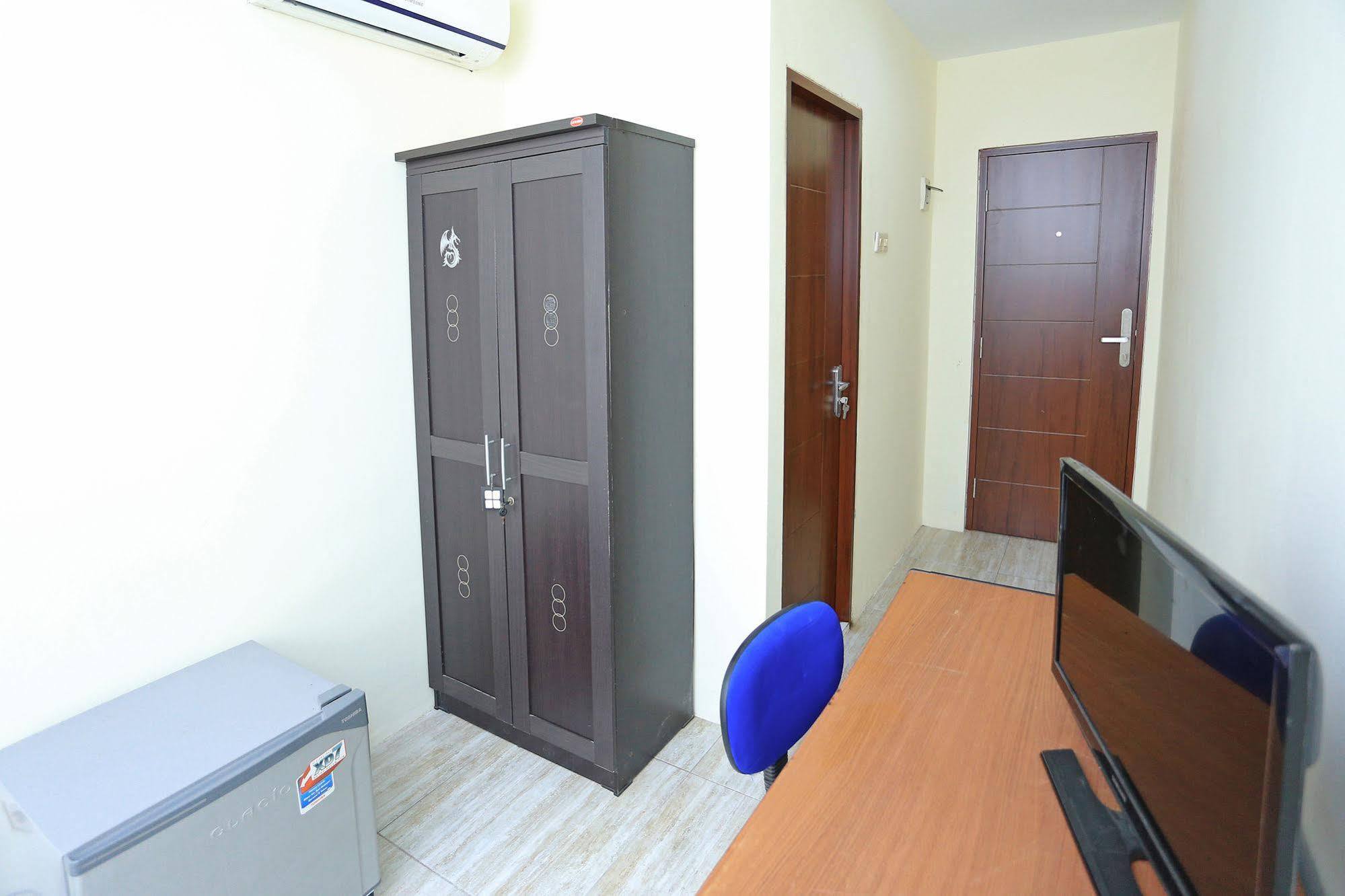 Ds Colive Siliwangi Hotel Семаранг Екстериор снимка